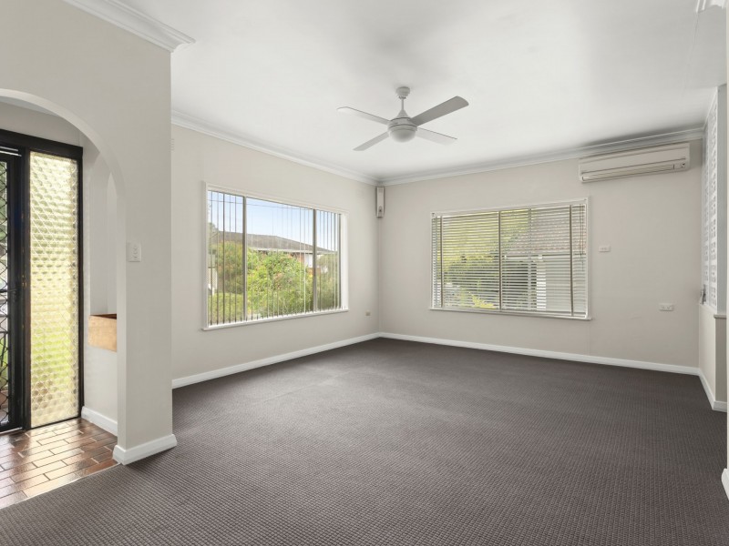 4 West End Avenue, Taree NSW 2430