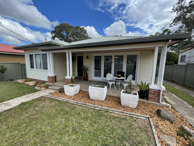146 Commerce Street, Taree NSW 2430