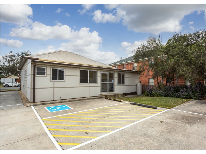 80 High Street, Taree NSW 2430