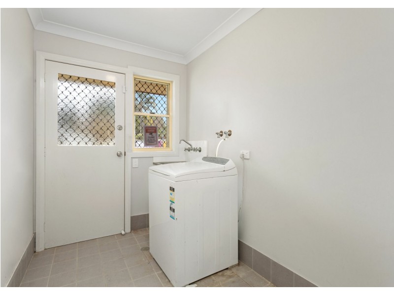 8 Pindari Crescent, Taree NSW 2430