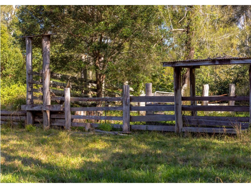 254 Fords Road, Moorland NSW 2443