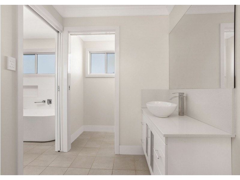 28 Eastern Valley Way, Tallwoods Village NSW 2430