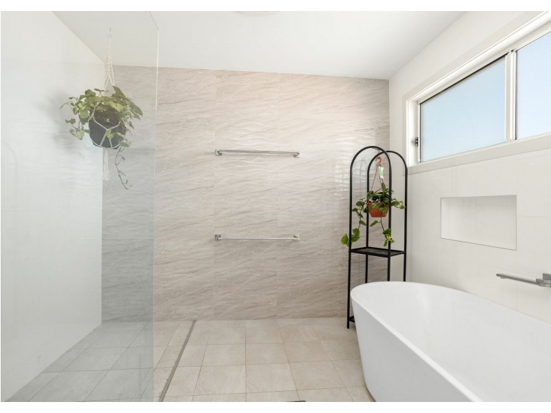 28 Eastern Valley Way, Tallwoods Village NSW 2430