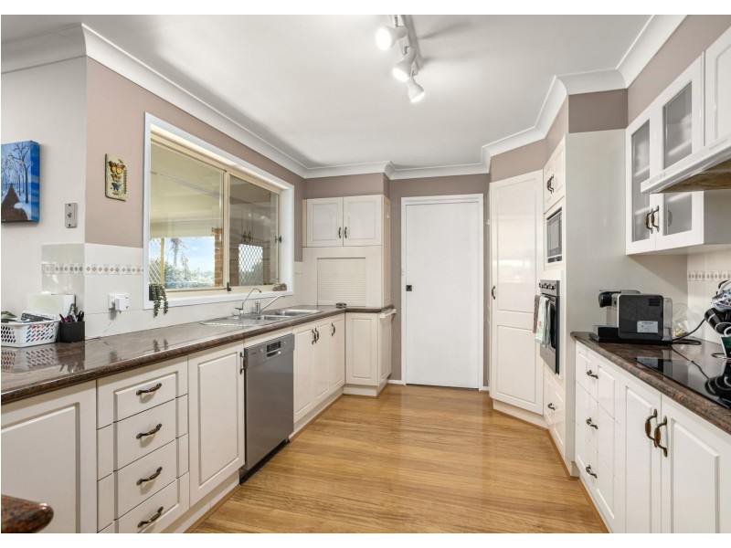 25 Petken Drive, Taree NSW 2430