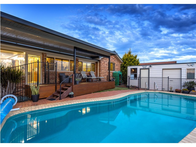 25 Petken Drive, Taree NSW 2430