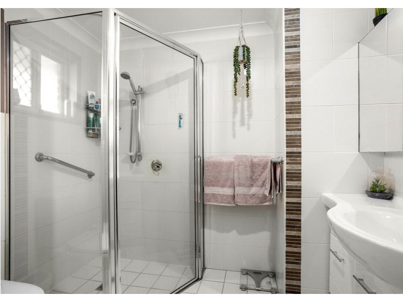 25 Petken Drive, Taree NSW 2430