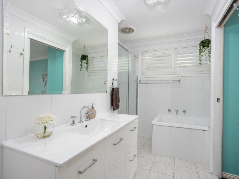 14 Anita Close, Taree NSW 2430