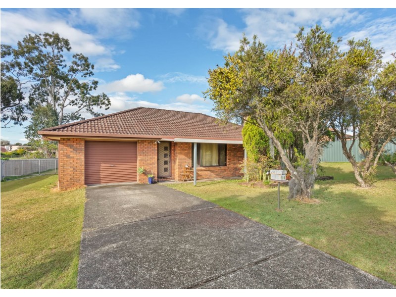 16 Palanas Drive, Taree NSW 2430