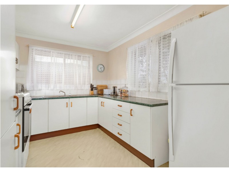 16 Palanas Drive, Taree NSW 2430