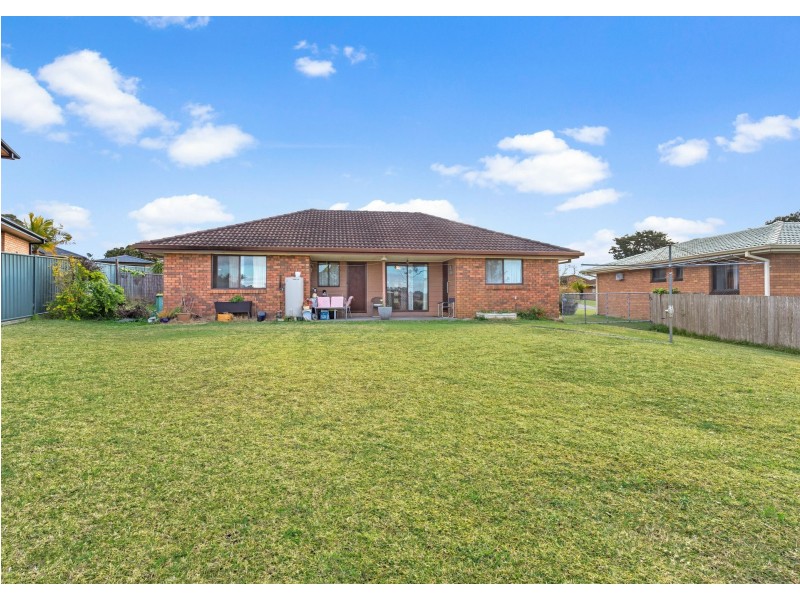 16 Palanas Drive, Taree NSW 2430