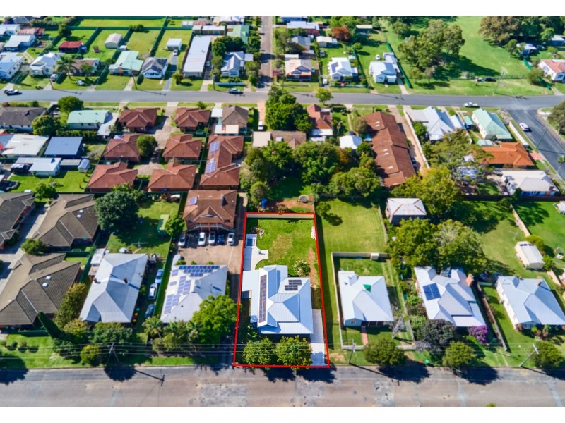 25 Boyce Street, Taree NSW 2430