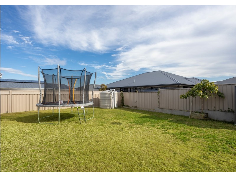17 Edinburgh Drive, Taree NSW 2430