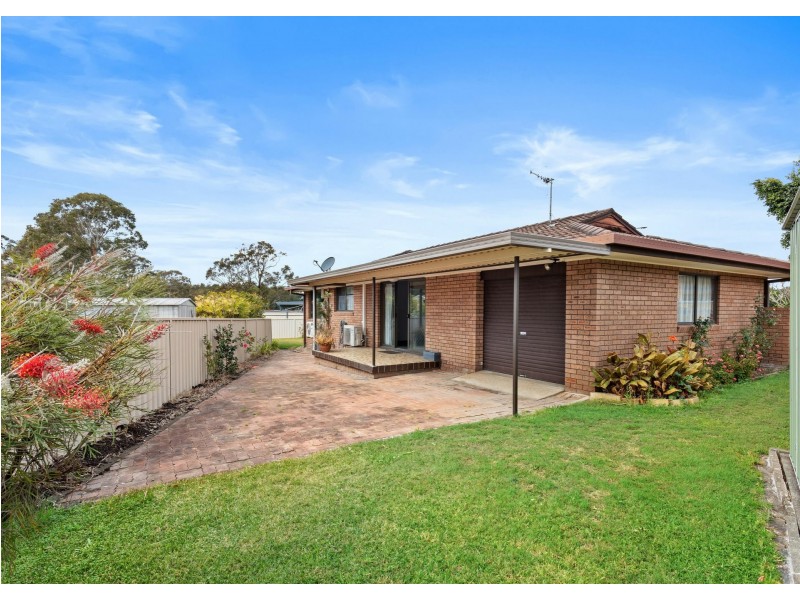 4 Banksia Place, Taree NSW 2430