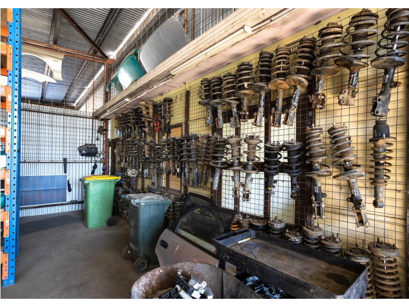 APC Auto Wreckers, Old Bar NSW 2430
