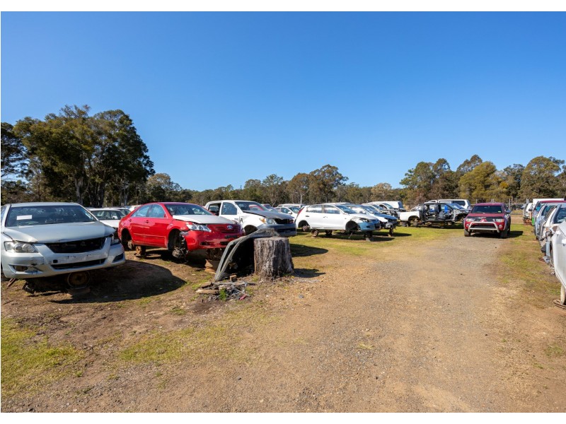 APC Auto Wreckers, Old Bar NSW 2430