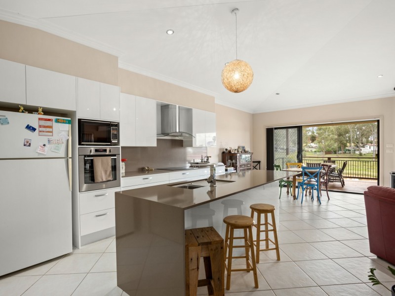 13 Country Club Drive, Wingham NSW 2429