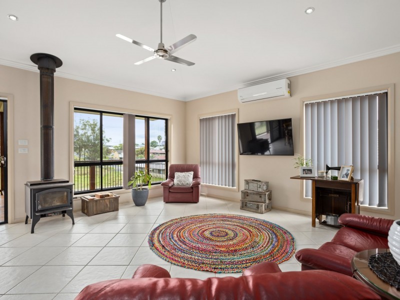 13 Country Club Drive, Wingham NSW 2429