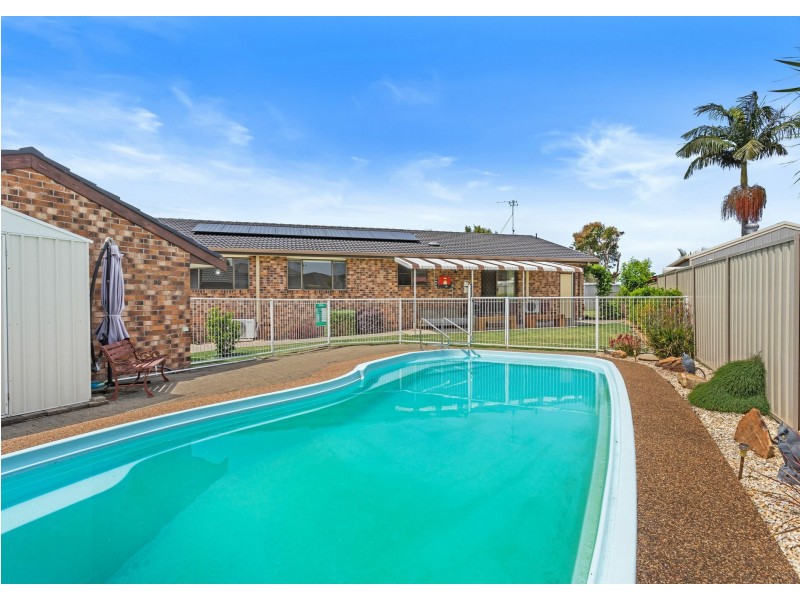 13 Craiglea Close, Taree NSW 2430