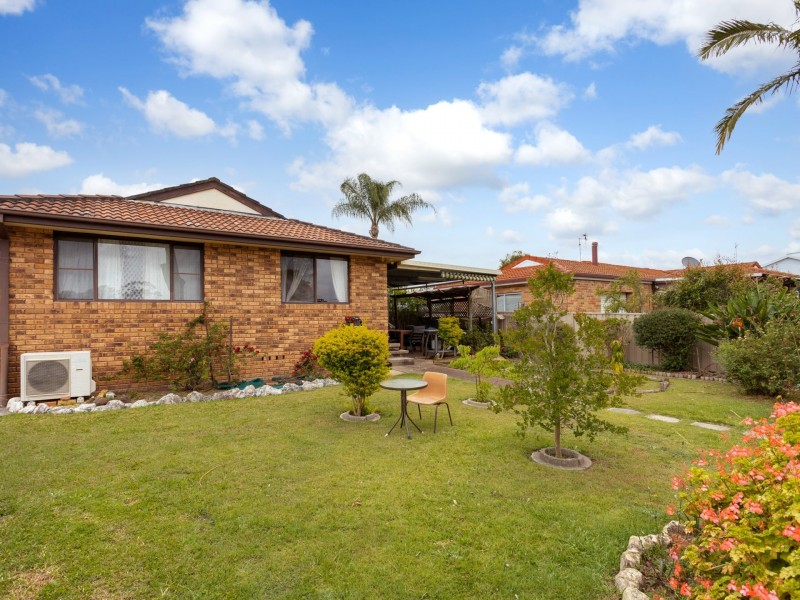 16 Hickory Crescent, Taree NSW 2430
