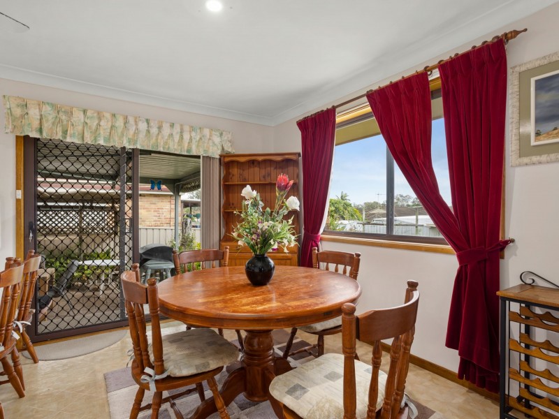 16 Hickory Crescent, Taree NSW 2430