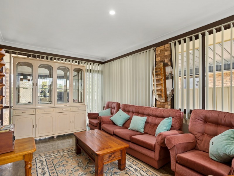 16 Hickory Crescent, Taree NSW 2430