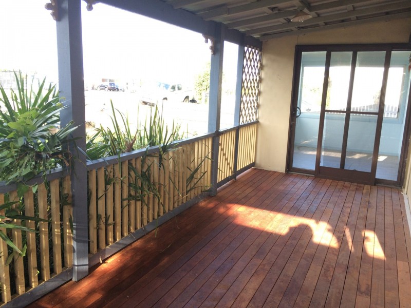 6 Railway Parade, Taree NSW 2430