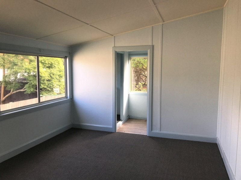 6 Railway Parade, Taree NSW 2430