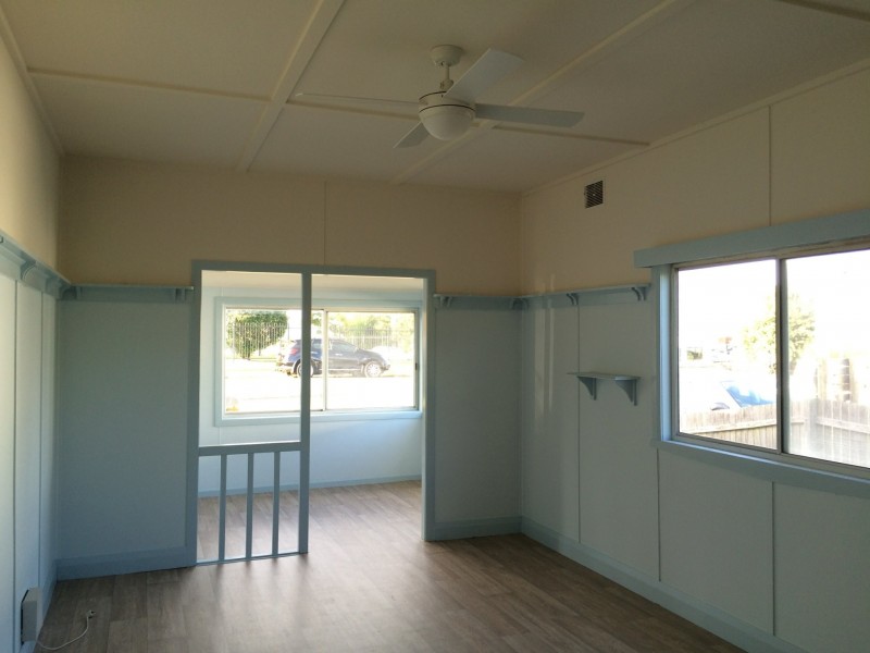 6 Railway Parade, Taree NSW 2430