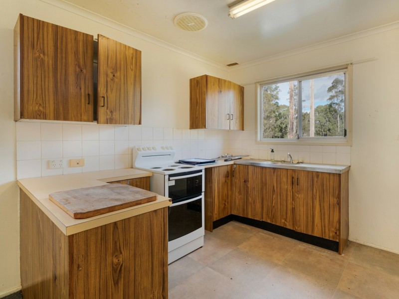 27 Hughes Street, Taree NSW 2430