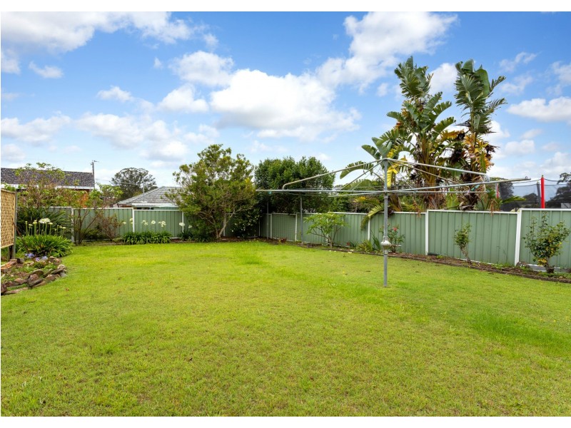 5 McLaughlin Ave, Taree NSW 2430
