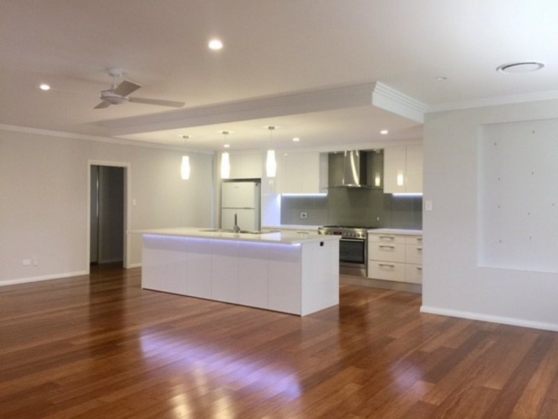 11 Stirling Place, Taree NSW 2430