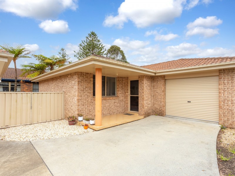 Villa 2/16 Waterman Street, Old Bar NSW 2430