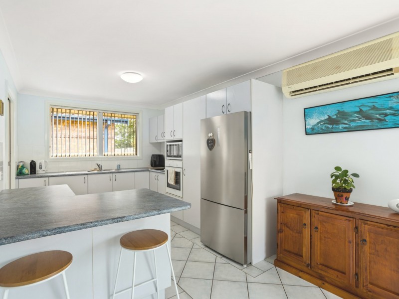 Villa 2/16 Waterman Street, Old Bar NSW 2430