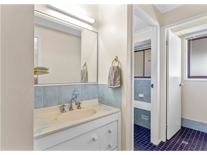 24 Bangalow Place, Taree NSW 2430