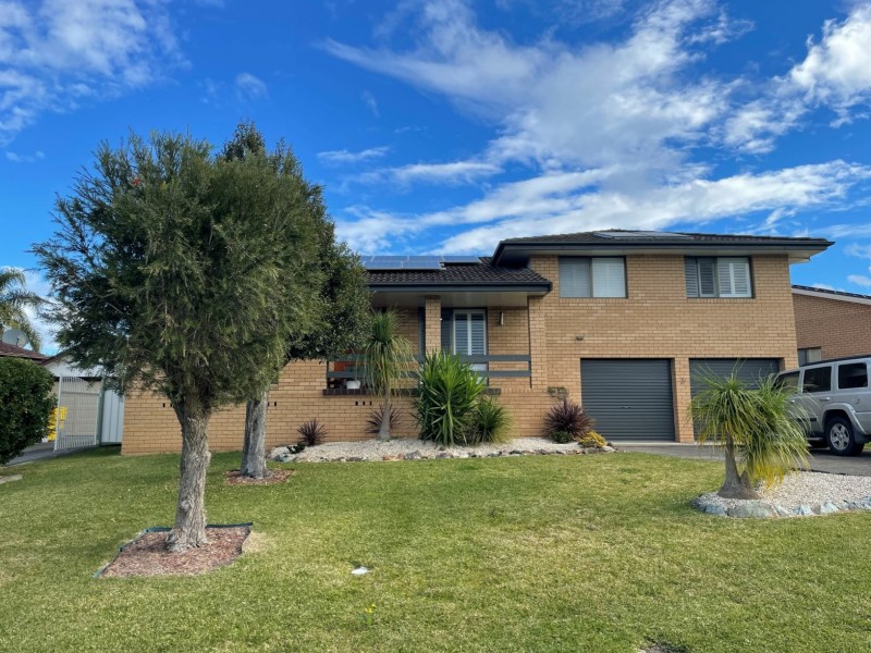 8 Napunyah Drive, Taree NSW 2430