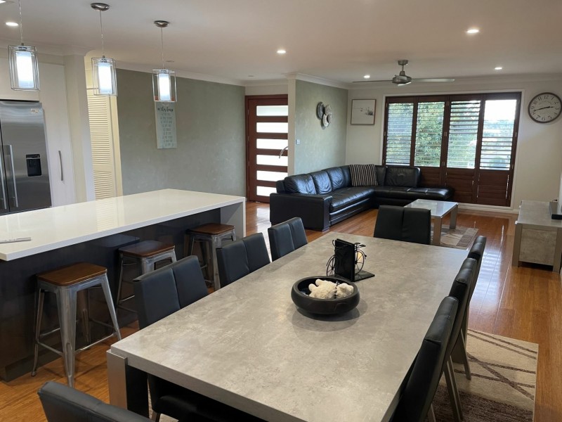 8 Napunyah Drive, Taree NSW 2430