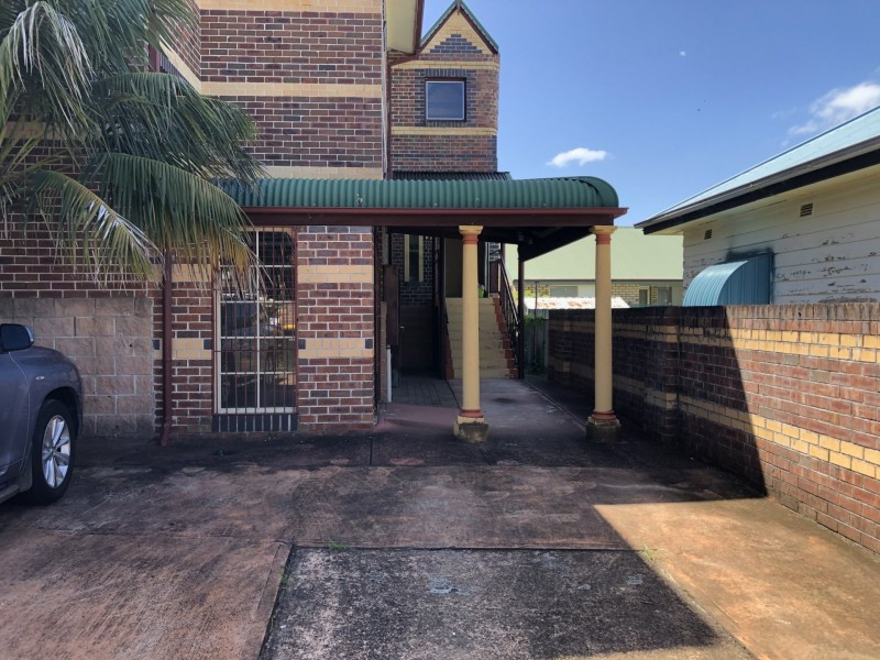 Unit 2/27-29 York Street, Taree NSW 2430