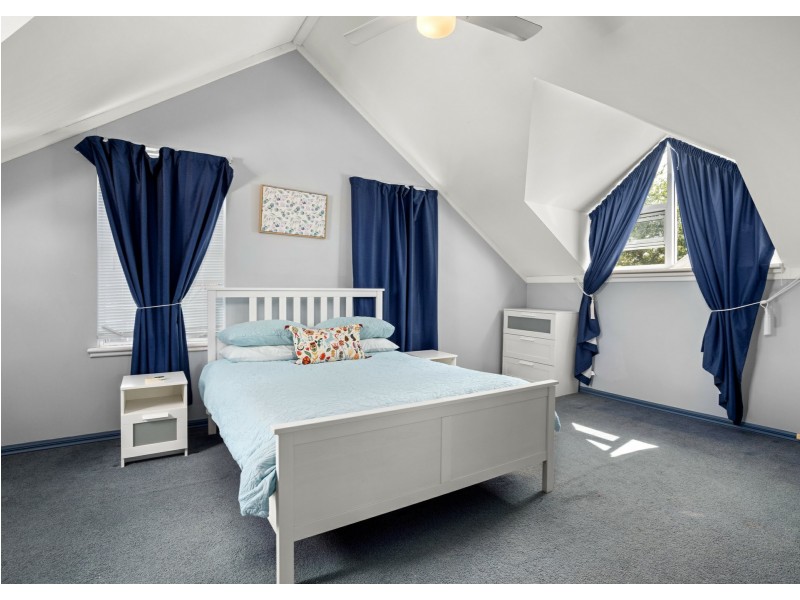 16a Crescent Avenue, Taree NSW 2430