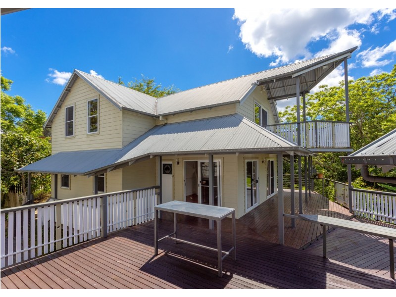 16a Crescent Avenue, Taree NSW 2430