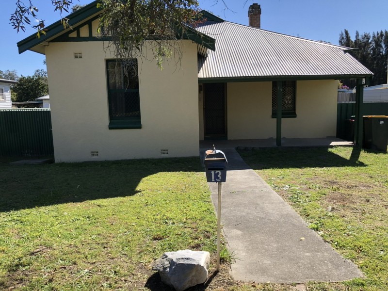 13 Railway Street, Taree NSW 2430