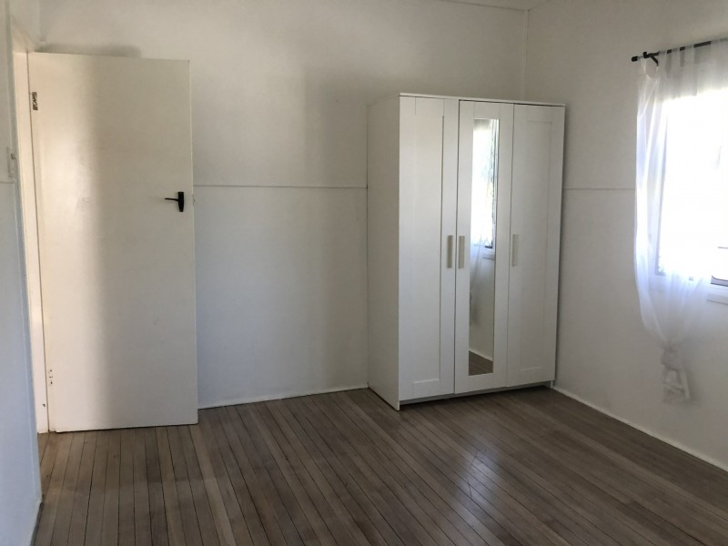 2/1 Commerce Lane, Taree NSW 2430