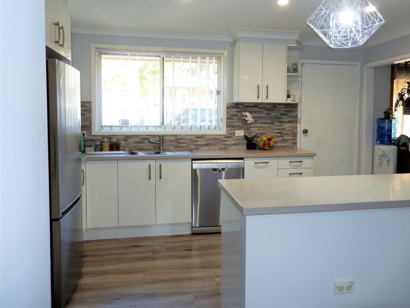 6 Willow Close, Taree NSW 2430