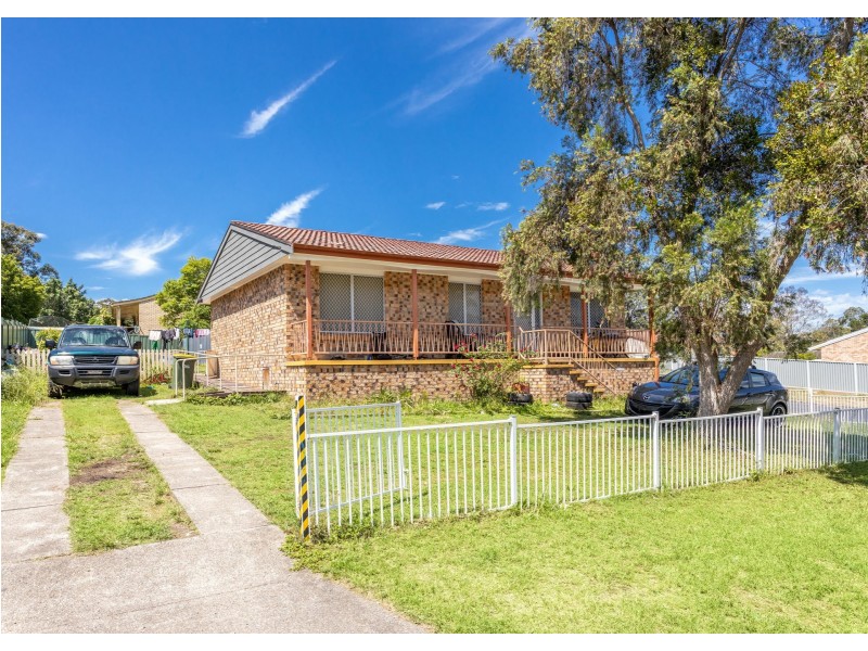 4 Hughes Street, Taree NSW 2430