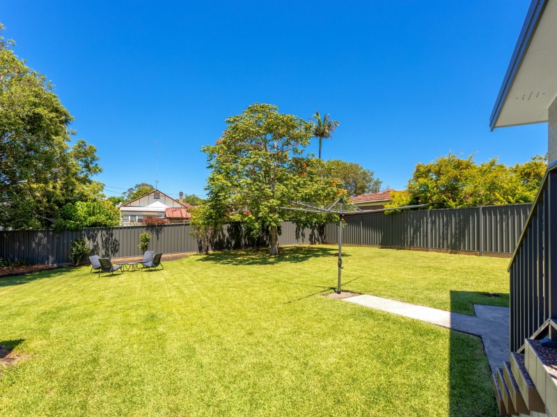 1 & 2/18 Nicoll Street, Taree NSW 2430