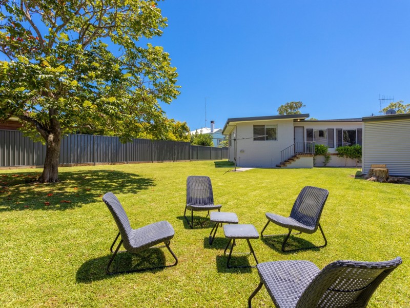 1 & 2/18 Nicoll Street, Taree NSW 2430