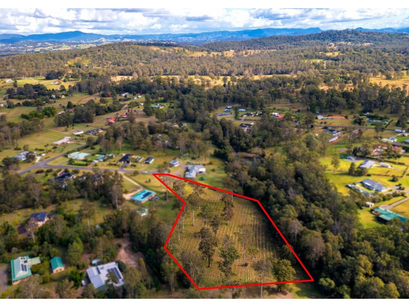 5 Clare Place, Taree NSW 2430
