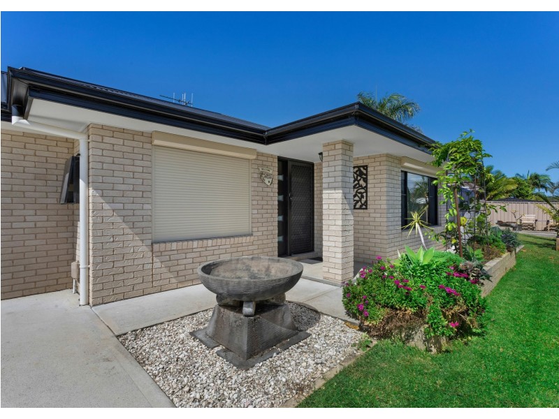 58 Albatross Way, Old Bar NSW 2430