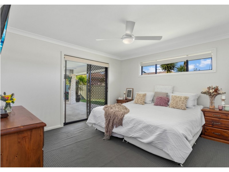 58 Albatross Way, Old Bar NSW 2430