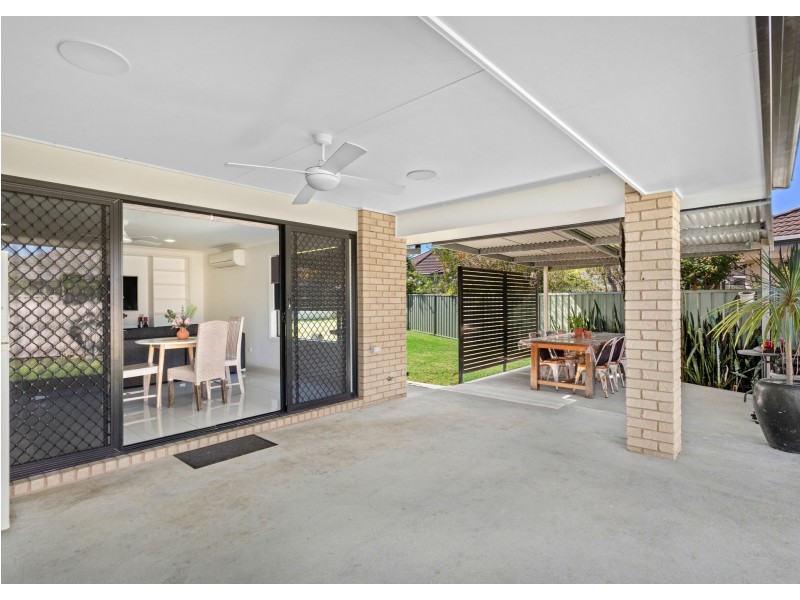 58 Albatross Way, Old Bar NSW 2430