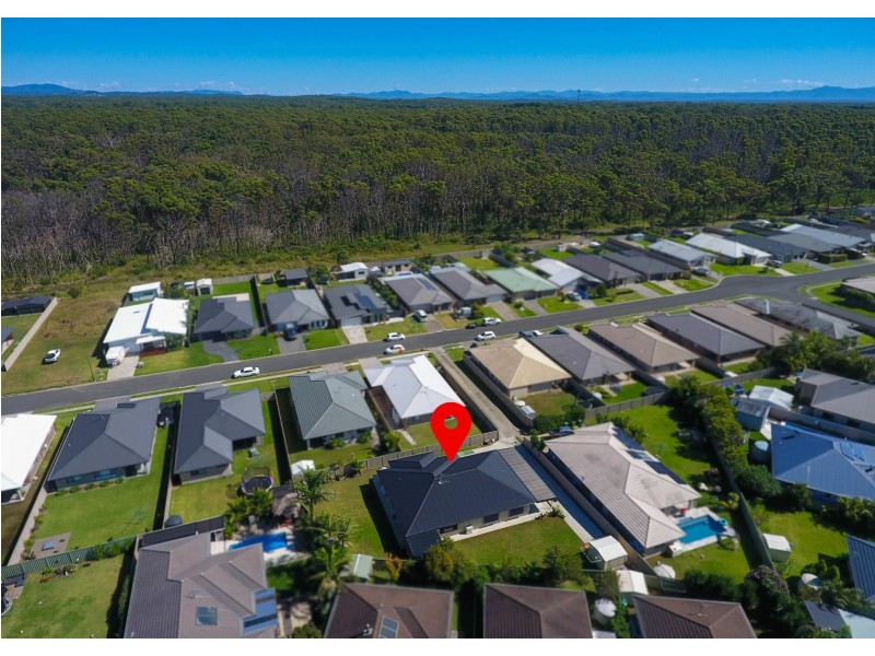 58 Albatross Way, Old Bar NSW 2430